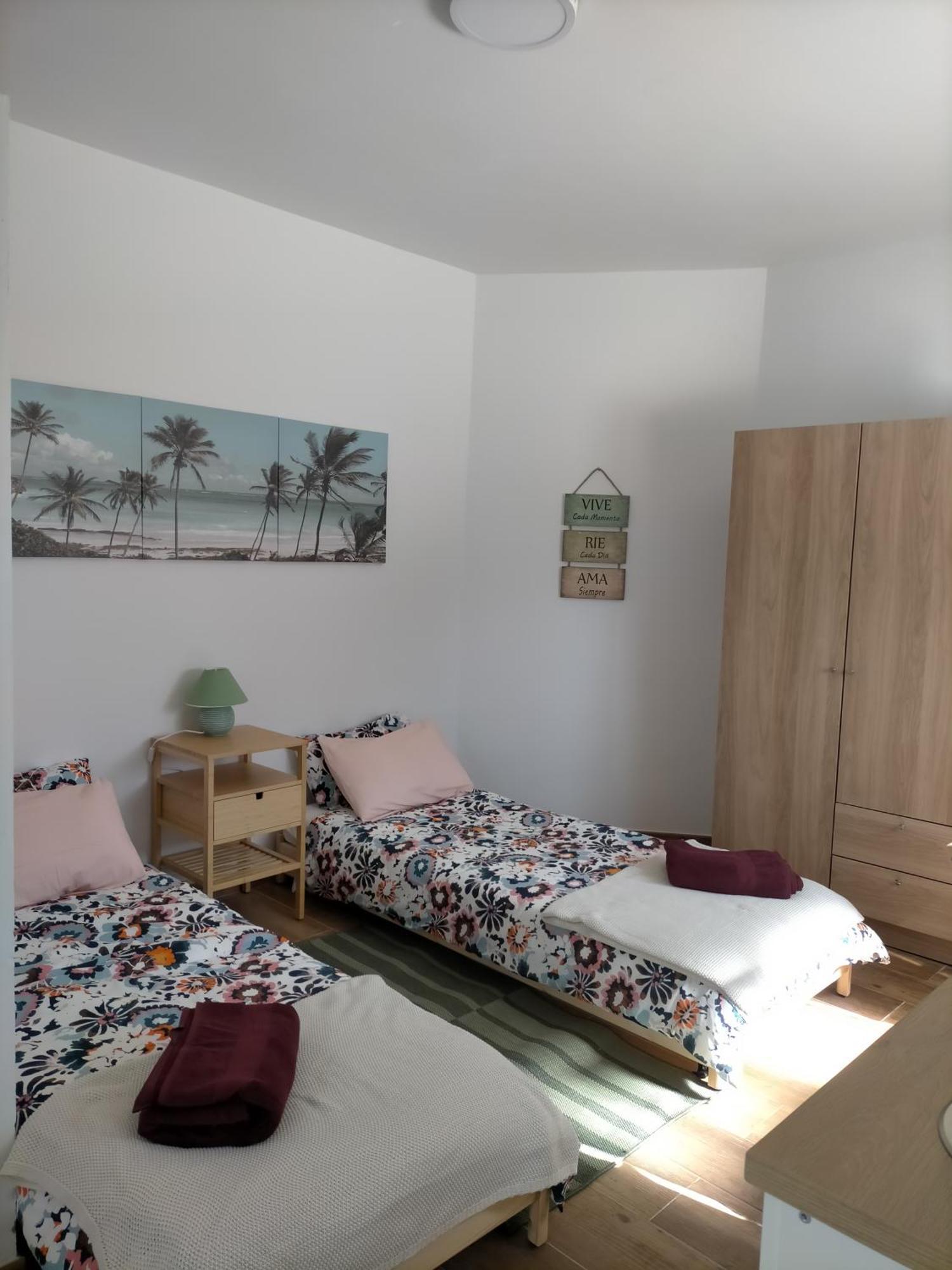 Casa Plaza San Nicolas De Bari Sardina Extérieur photo